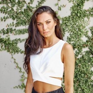 Do+Be White Criss Cross Crop Top Size L